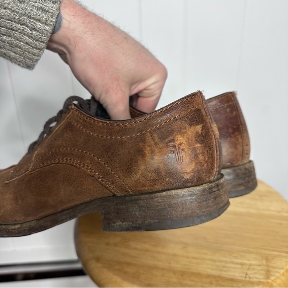 Frye Leather Distressed Cap Toe Oxford Shoes - Picture 9 of 11
